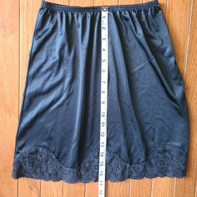 Vtg Vanity Fair Mini Half Slip XS Black Nylon Scalloped Lace Hem Satin