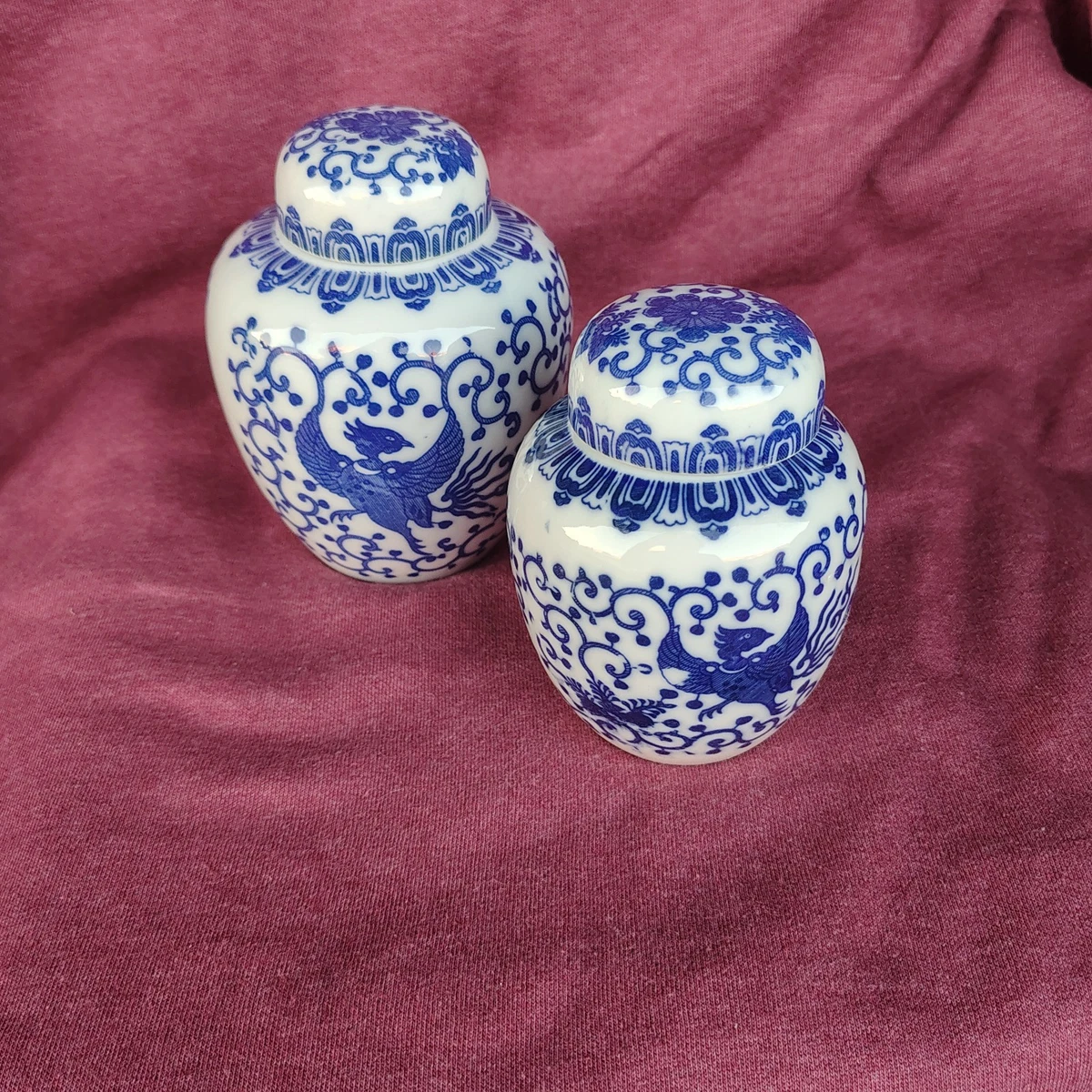 Blue And White Jar In Collectible Japanese Vases & Jars (1900-Now