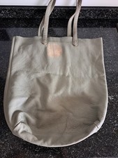 Liebeskind Shopper Viki 7  Grau, Leder. Mit Flecken