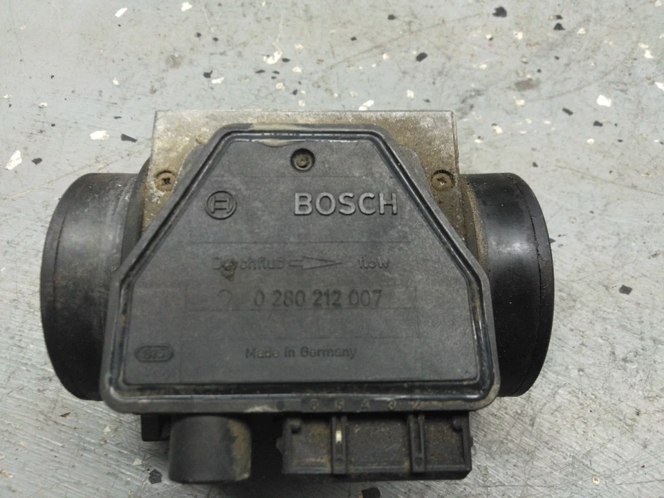 Volvo 240 740 760 Engine Mass Air Flow Sensor Meter Bosch Jetronic 0280212007 - Image 2 of 4