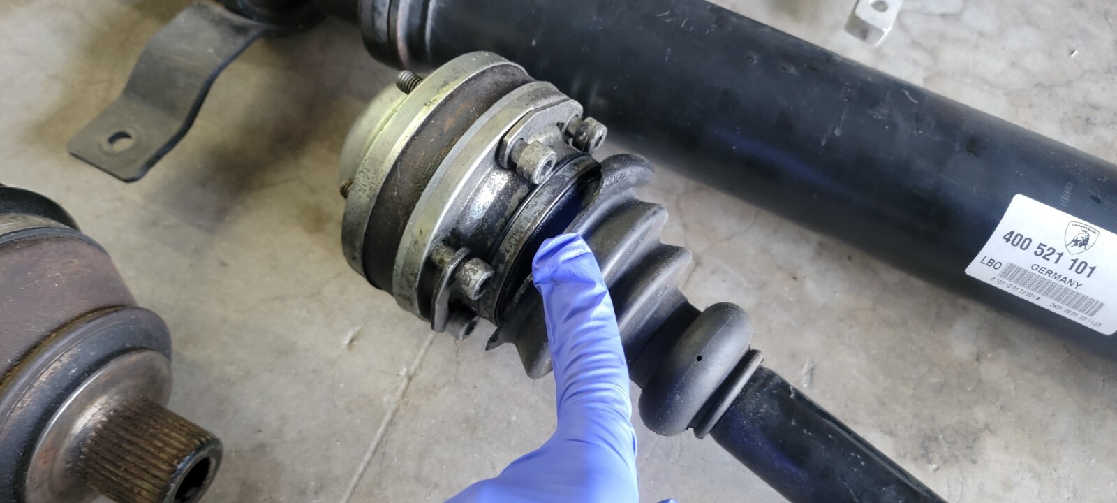 LAMBORGHINI GALLARDO FRONT DIFFERENTIAL AXLE TORQUE TUBE SET OEM 