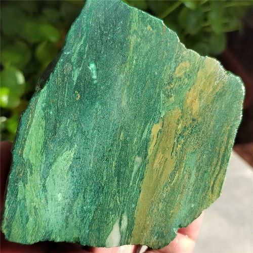 354g esemplari di pietra di giada verde europea naturale G22 - Foto 3 di 9