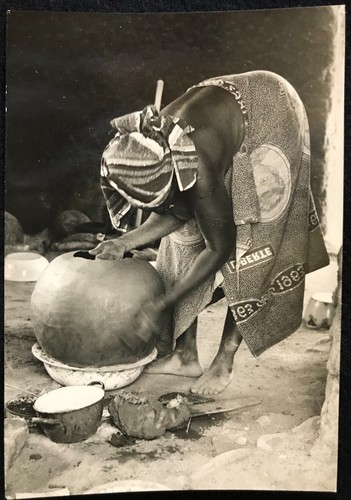 Poterie de Femme Rhumsiki Cameroun éthnie Kapsiki circa 1950 Cameroon Afrique - Photo 2 sur 3