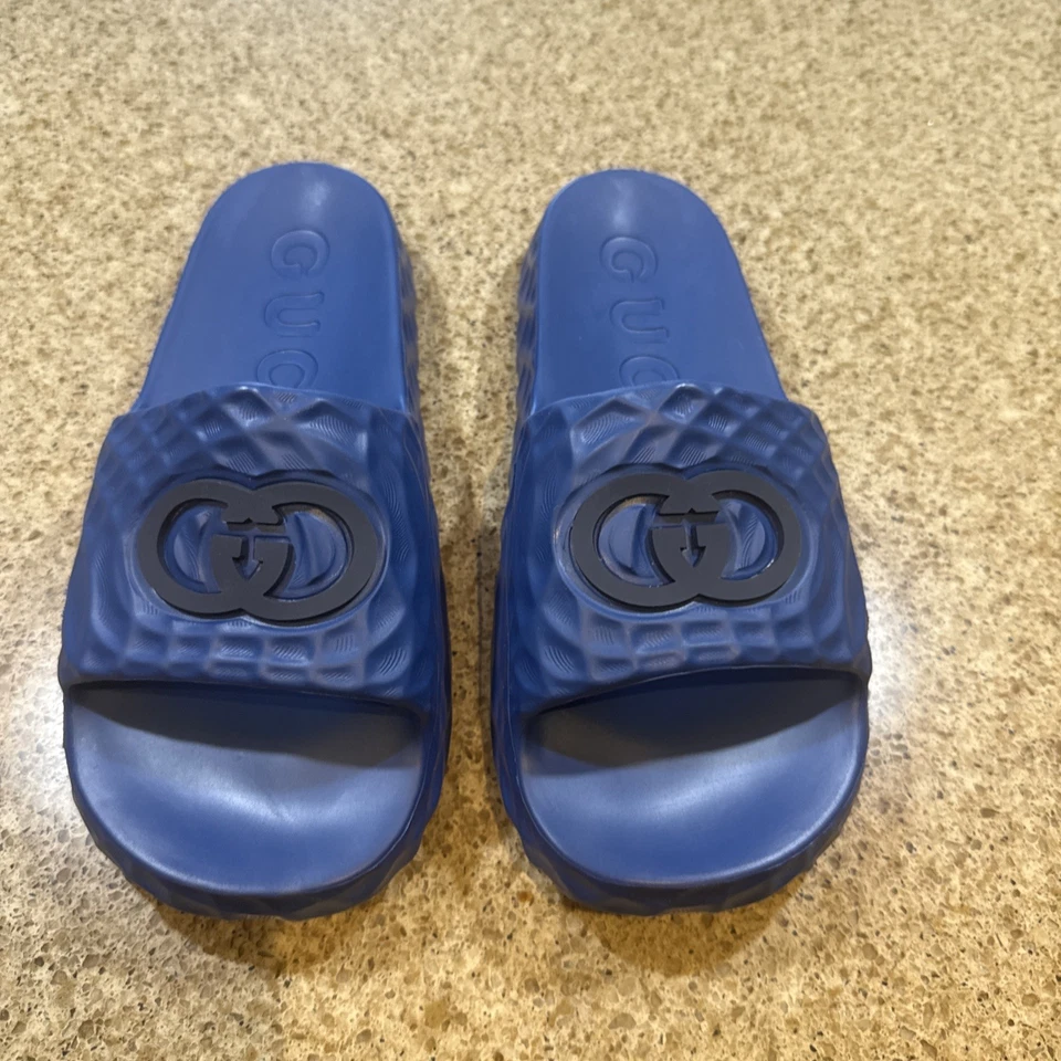 BLUE GUCCI SLIDES SIZE 42 US 9 - Image 2 of 4