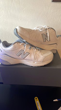 Imagen de New Balance Men’s White/Gray Low Top Lace-Up Cushioned Athletic Sneakers