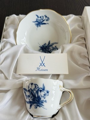 Meissen Aquatinta Demitasse Cup & Saucer Gold Trim Original Box Germany