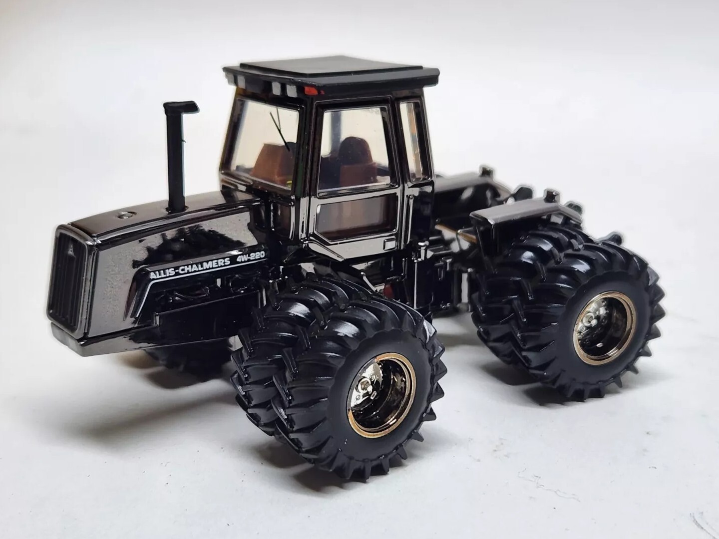 2022 ERTL 50th Anniversary 1:64 *ALLIS-CHALMERS* 440 7580 &amp; 4W-220 Tra