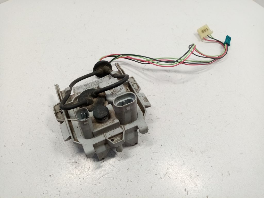 2002 BMW E46 M3 Xenon Headlight Ballast 1301329356 1 for sale 