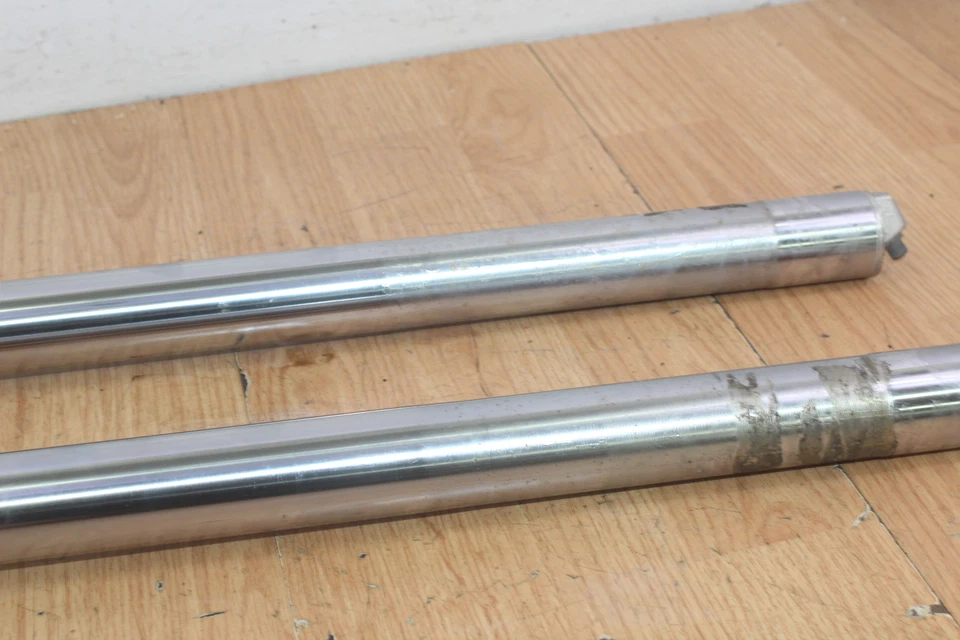 1984 Yamaha XT250 Left & Right Front Forks PAIR - Image 2 of 4