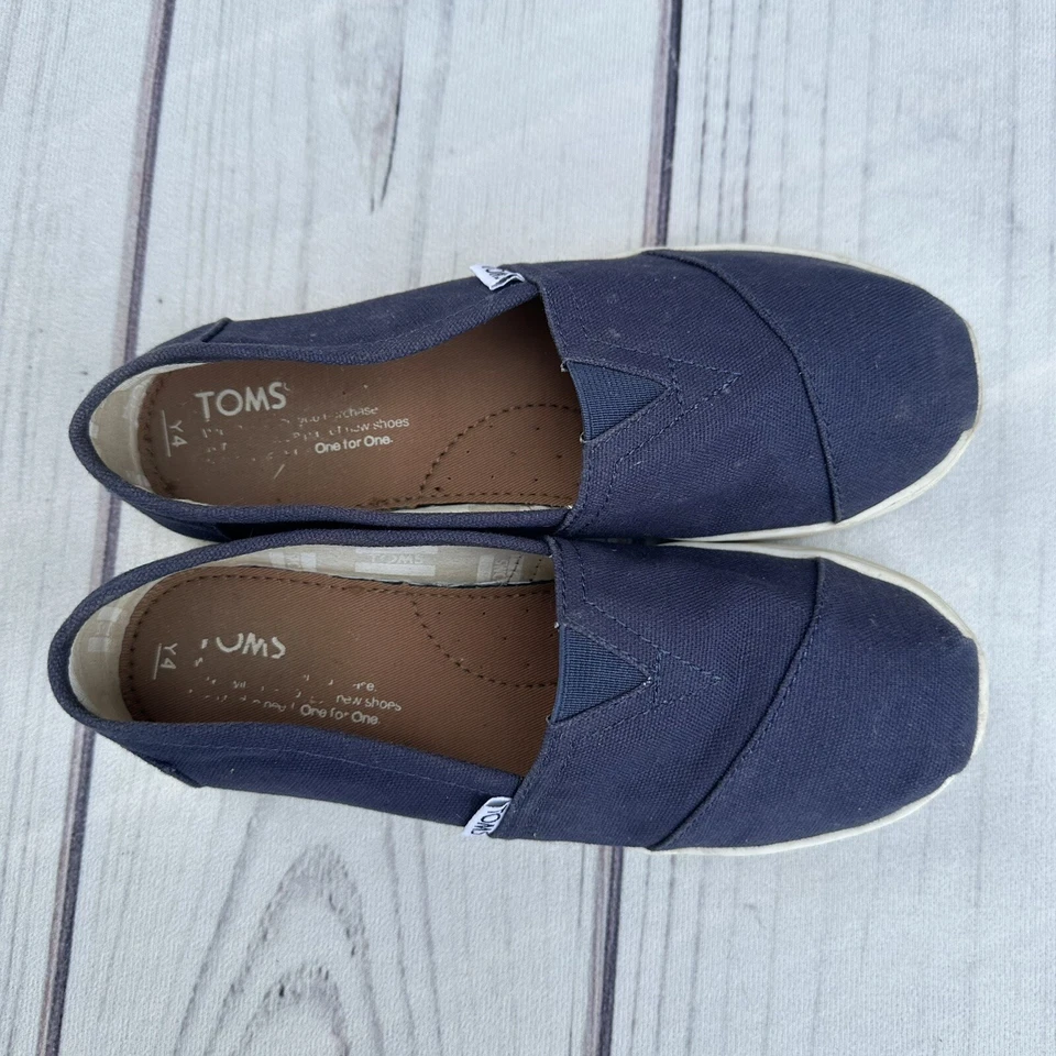 Toms Alpargata темно-синий холщовый без шнуровки размер 4 для девочек - Изображение 3 из 4