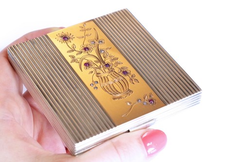 Retro Puderdose Rubin Diamant in Silber und Vermeil, Blumenstrauß - Bild 1 von 9