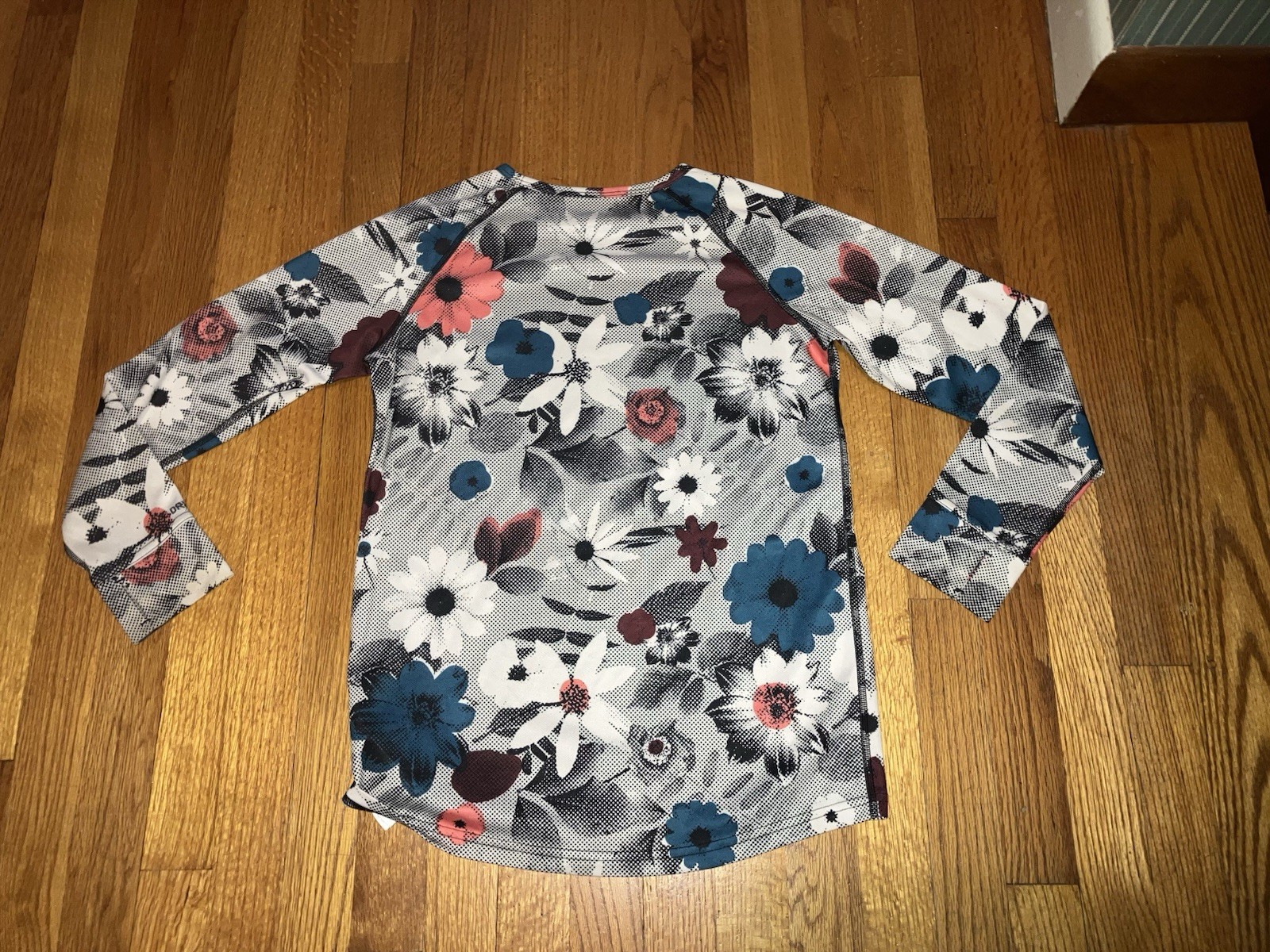 Picture 2 of 6