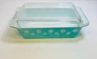 Pyrex Turquoise Snowflake Casserole with Lid 2 Qt 575-B (Lid has small chip) VTG
