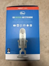 Logitech for Creators Blue Yeti USB Microphone Plug & Play - Silver New/open box