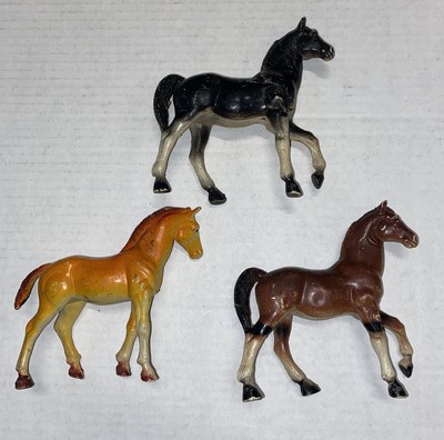 horses figures
