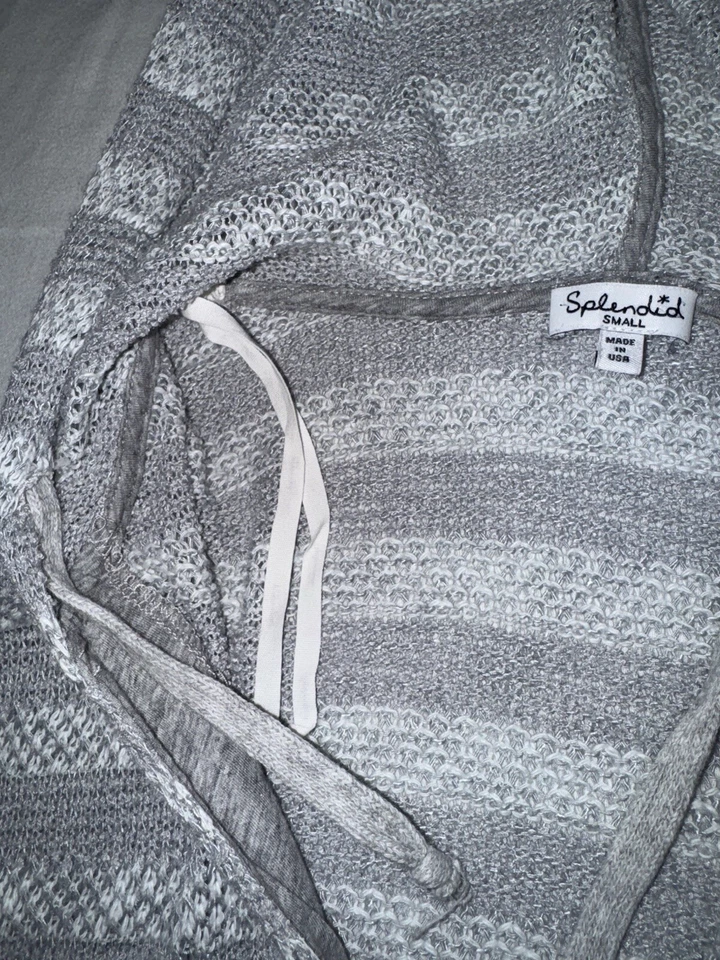 Espléndida sudadera con capucha para mujer pequeña tejida bordada gris Snowland de gran tamaño ¡NUEVA SIN ETIQUETAS! Foto 4 de 4