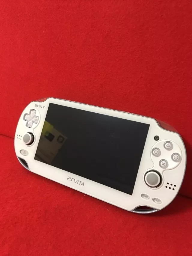 USED PS Playstation vita Wi-Fi model CRISTAL WHITE PCH-1000 ZA02