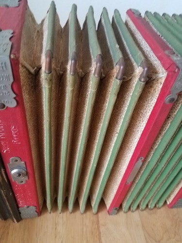 Antique Andrea's Koch Squeeze Box Accordion *Read Details Please* - Picture 9 of 12