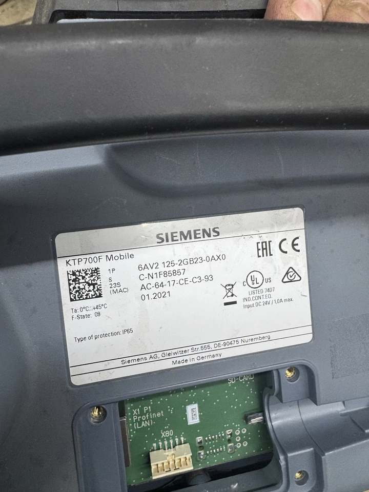 HMI Siemen 6av2 125-2gb23-0ax0 Foto 2 de 3