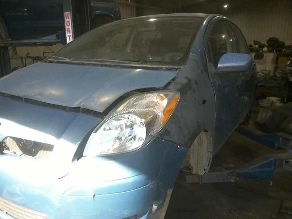 Fuse Box Engine Fits 06-11 YARIS 118345 - Image 2 of 4