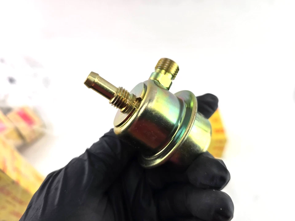 NOS Bosch Fuel Pressure Regulator BMW 79-81 528i 78-81 633CSi 733i 0280160014 - Image 3 of 4