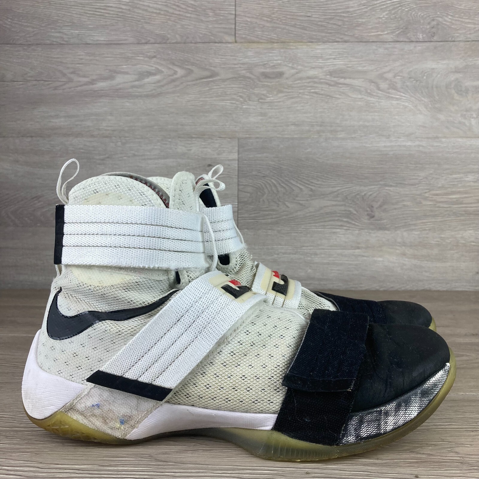 Nike Lebron Zoom Soldier X 10 Black Toe 