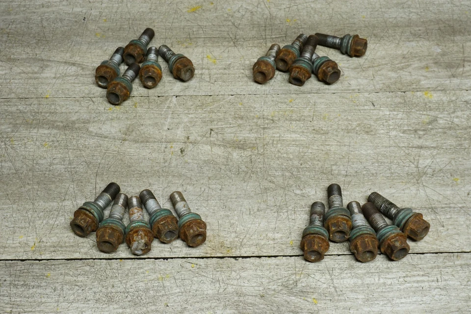 AUDI Q7 2007-2015 4L QUATTRO SUV 3,6 L V6 gasolina AWD llanta juego de 20 pernos OEM Foto 2 de 4