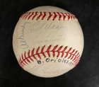 1977 BALTIMORE ORIOLES TEAM SIGNED BASEBALL Brooks Robinson Belanger Weaver +