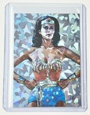 Wonder Woman Limited Edition Artist Signed "Lynda Carter" Refractor Card 1/1