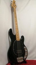 Music Man StingRay B M Basso Elettrico Corpo Frassino Collo Acero Equalizzatore Attivo 3 Bande