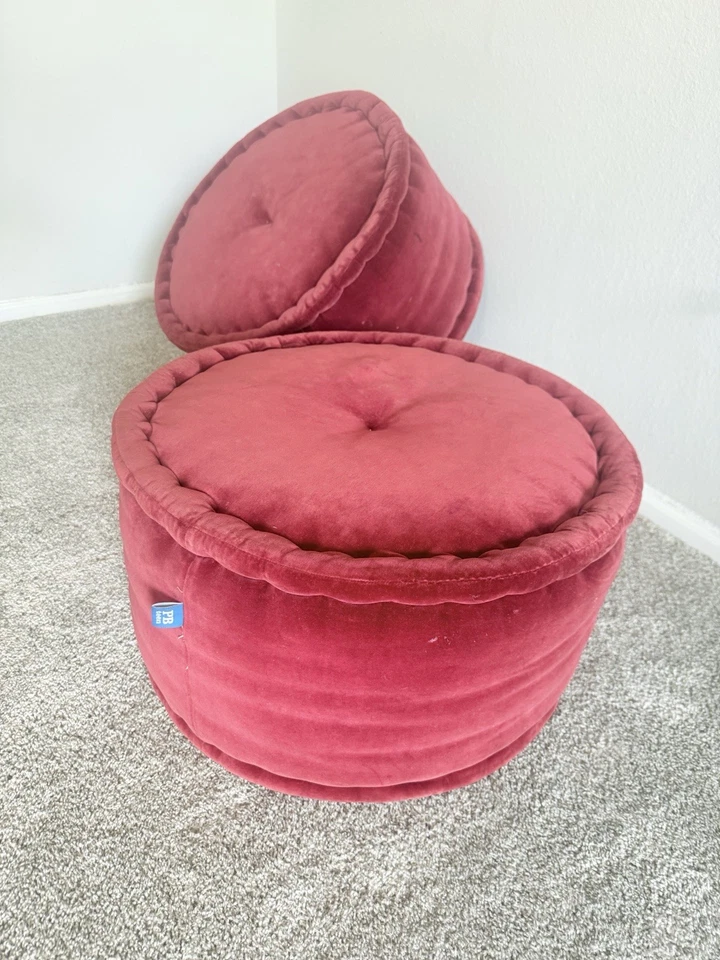 2 banquetas multifuncionais Pottery Barn Teen Red Velvet otoman, apoio para os pés - Imagem 2 de 4