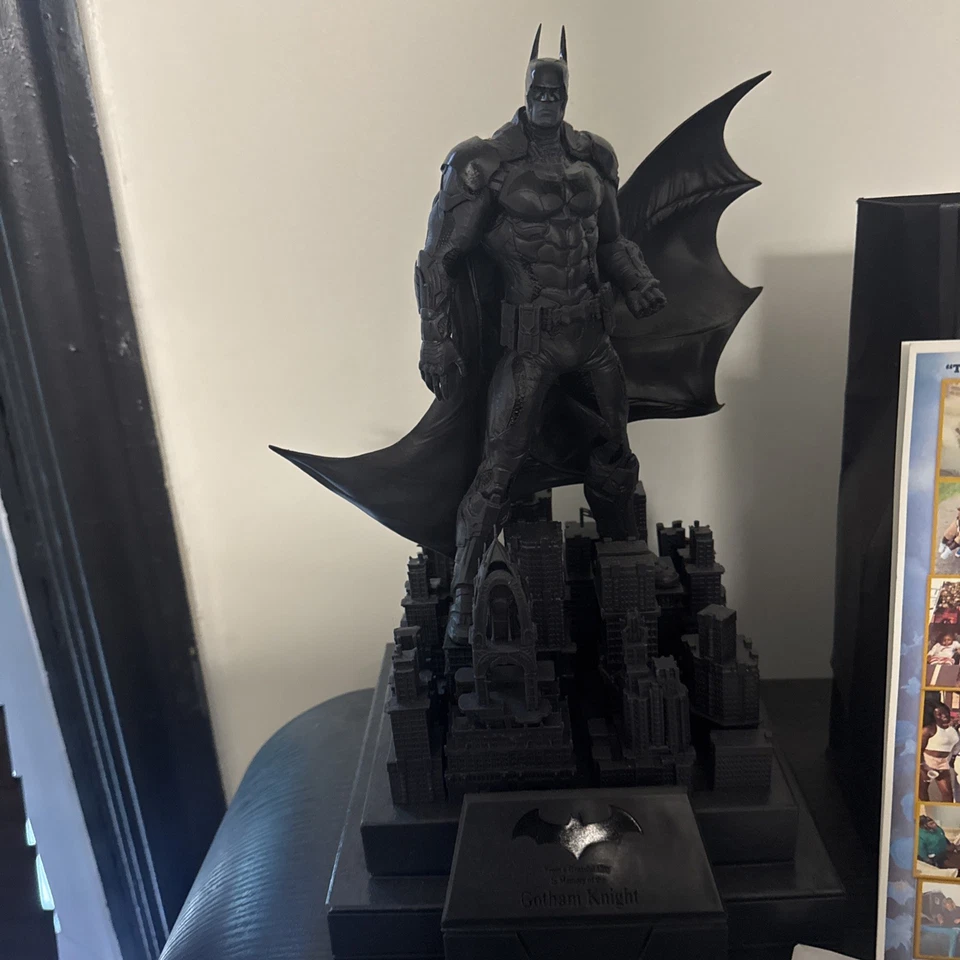 Batman Caballero Gotham Estatua de Coleccionista Caballero Arkham Foto 2 de 4