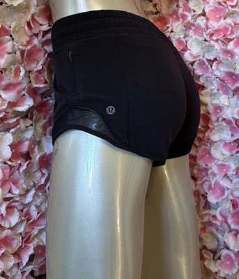 Lululemon Hotty Hot Short 2.5'' Lined Black shorts Women's Size 0 euc