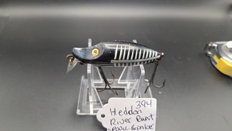 Lot 394     Vintage Heddon River Runt 2.5" Body Spook Sinker Black Shore