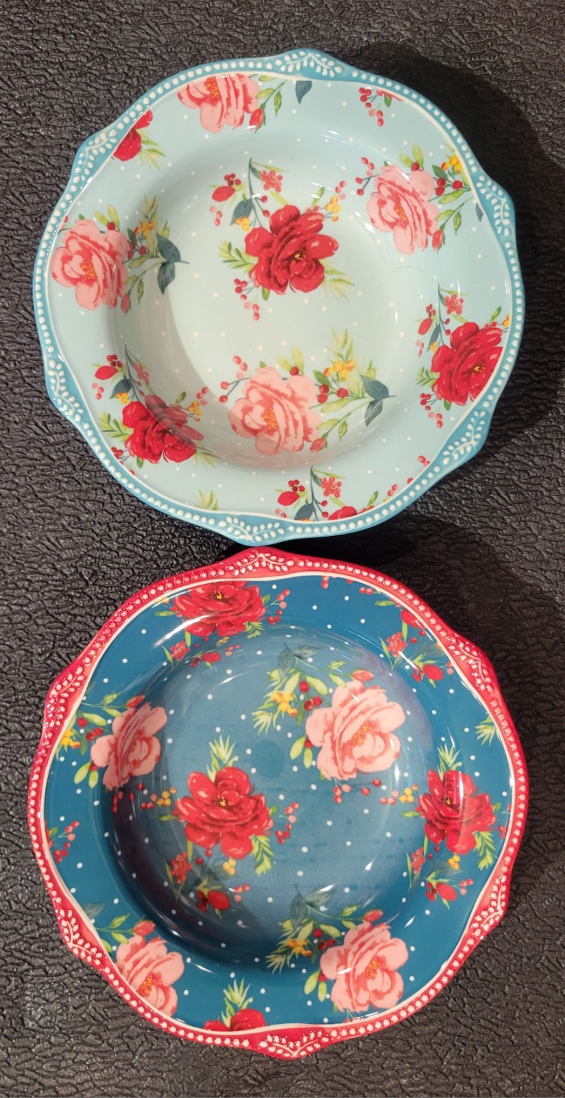 4 Pioneer Woman Cheerful Rose Toss Scalloped Edge Low Rim Red Bowls Gently Used