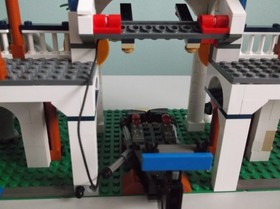 LEGO 7418 Orient Expedition Adventurers Scorpion Palace Incomplete Set