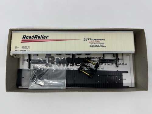 Kit de remolque de carretera de pared lisa HO Bowser 55703 Super Wedge 53’ sin montar | Zustand: New