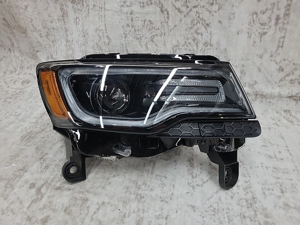 Faro derecho SRT adaptable HID compatible con 14-15 GRAND CHEROKEE M167605 Foto 2 de 4