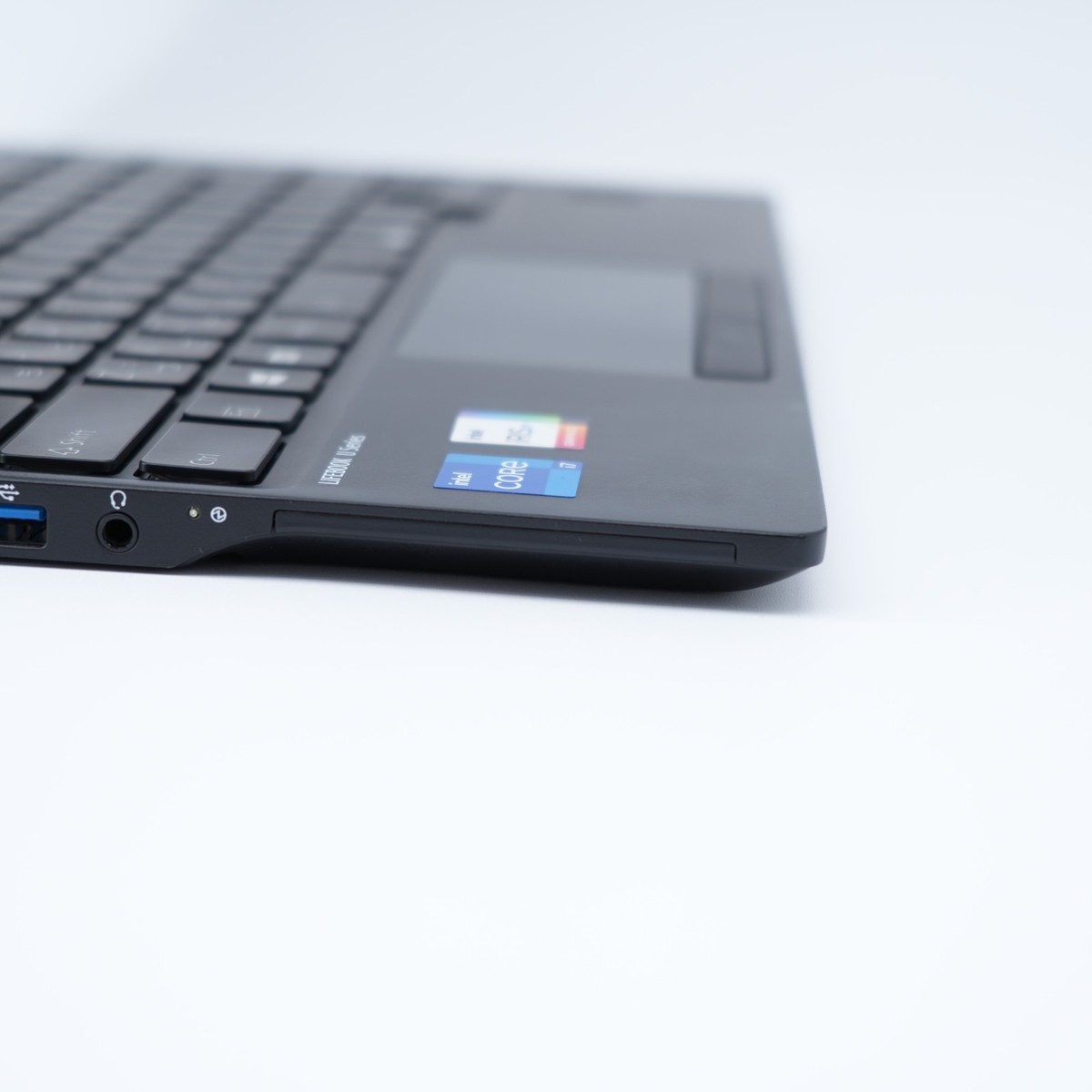 Fujitsu LIFEBOOK U9311/H i7-1185G7 16GB 512GB SSD 13.3