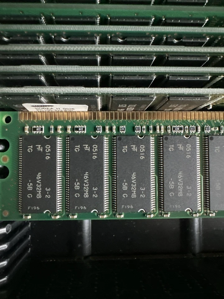 Micron DDR MT18VDDT6472AG-40BG4 Micron 512MB 184 Pin PC3200 DDR-400MHz CL3 ECC - Image 4 of 4