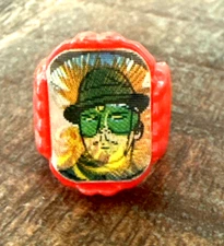 Vari-Vue Green Hornet  The maked Man 2 phase Flicker Toy Ring NOS