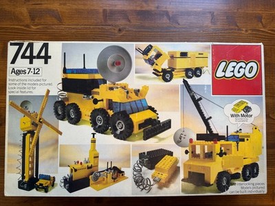 LEGO Basic 744: Universal Building Set with Motor