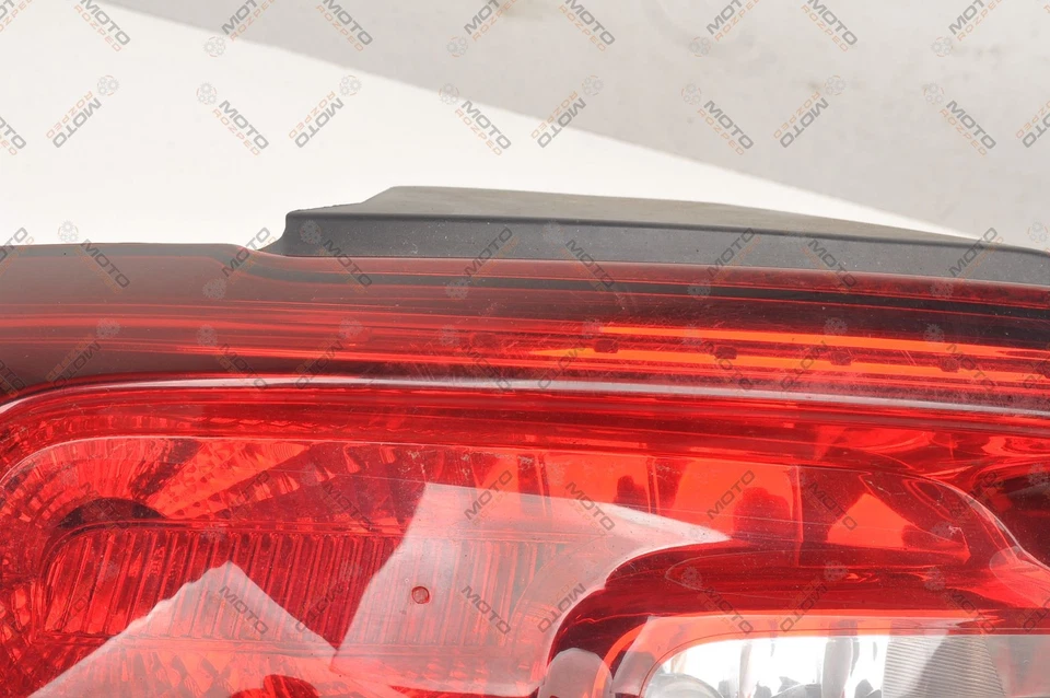 CITROEN DS3 1.6 HDi 92CV Luz Trasera Luz De La Cola Izquierda 9676973880 - Imagen 2 de 4