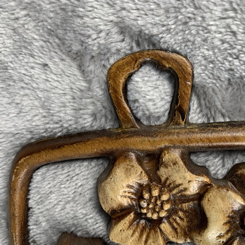 Vintage Mid West Cast Metal Wall Plaques Dogwood & Mums Wall Decor Hand Painted - Picture 9 of 16