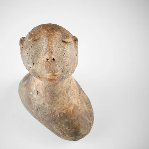 Pensive Java Sculpture - Picture 2 of 2