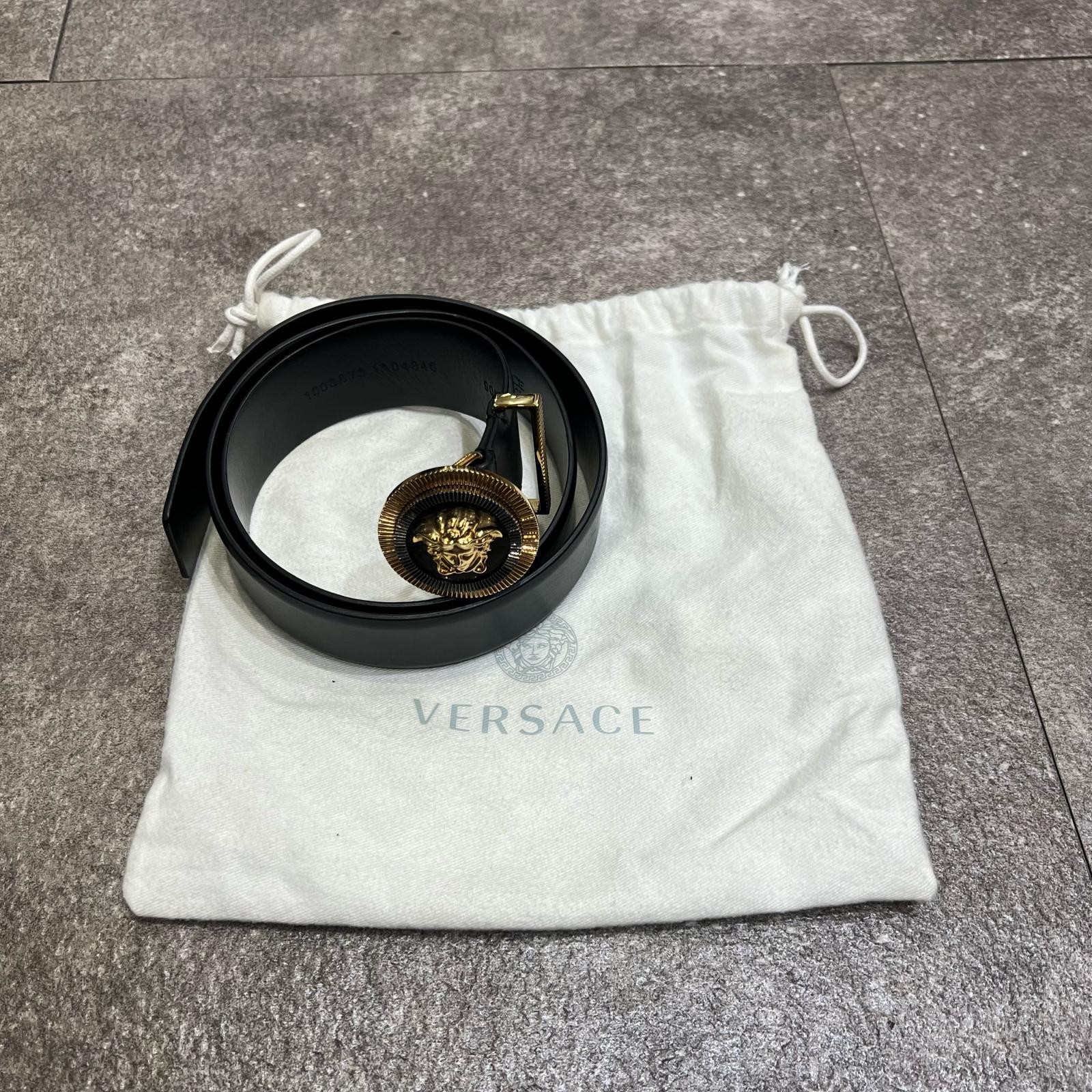 VERSACE Black Leather Belt With Gold Medusa 1003873.1A04846 black 90/36 8776M
