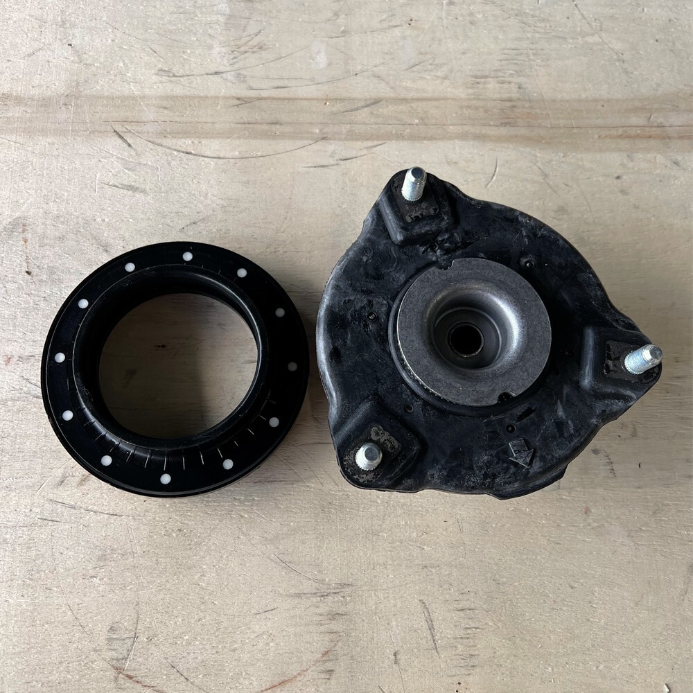 54610-C6000 Front Left or Right Suspension Strut Mount 1PC For Kia