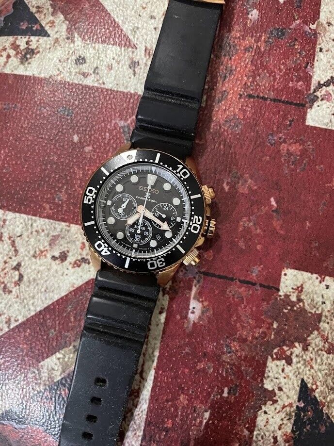 Seiko Prospex V175-0AD0 Chronograph Divers 200M Black Gold Seiko Prospex V175-0AD0 Chronograph Divers 200M Black Gold