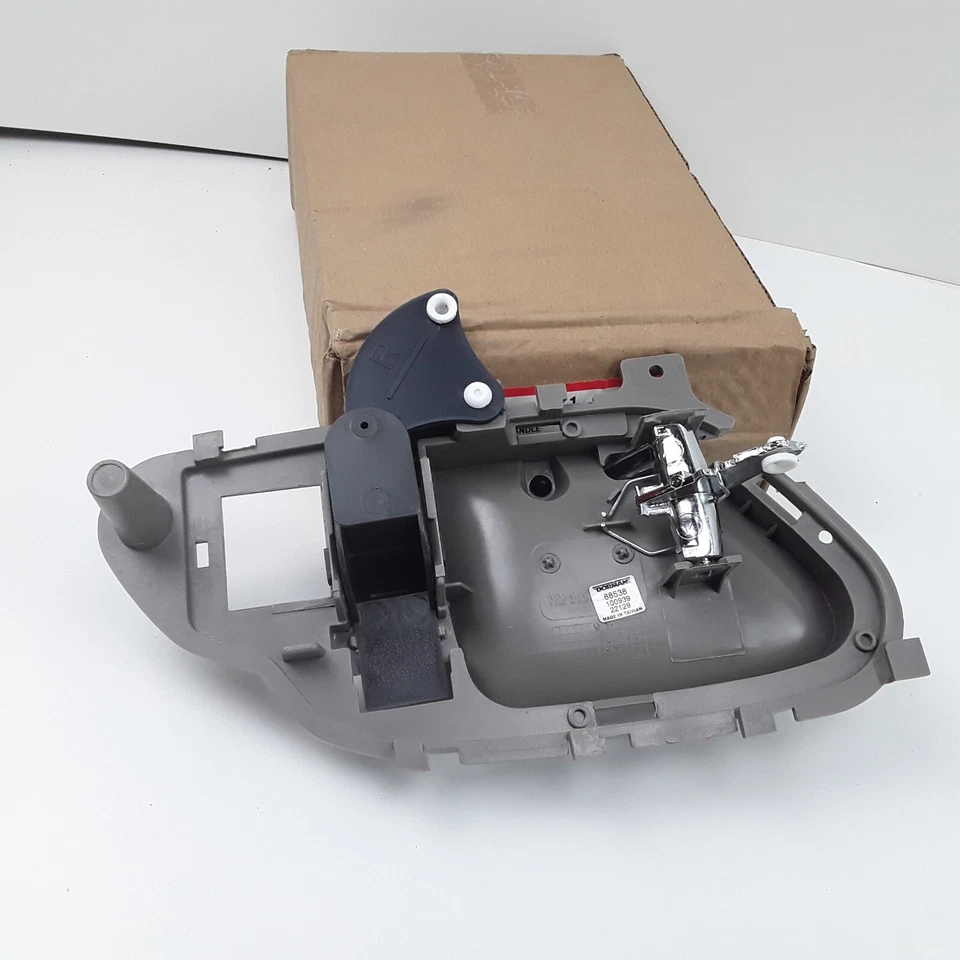 Interior Door Handle Fits Chevrolet C1500 1995-1997 GMC C1500 Suburban 1998 - Image 4 of 4