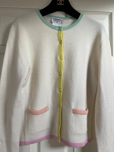 CHANEL 98C VINTAGE NEU ECRU Kaschmir Jacke Mehrfarbig Besatz CC Knöpfe FR38-40 - Bild 4 von 11